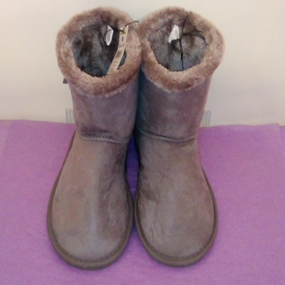 Bobbie Brooks Grey 🩶 Boots - Picture 5 of 13